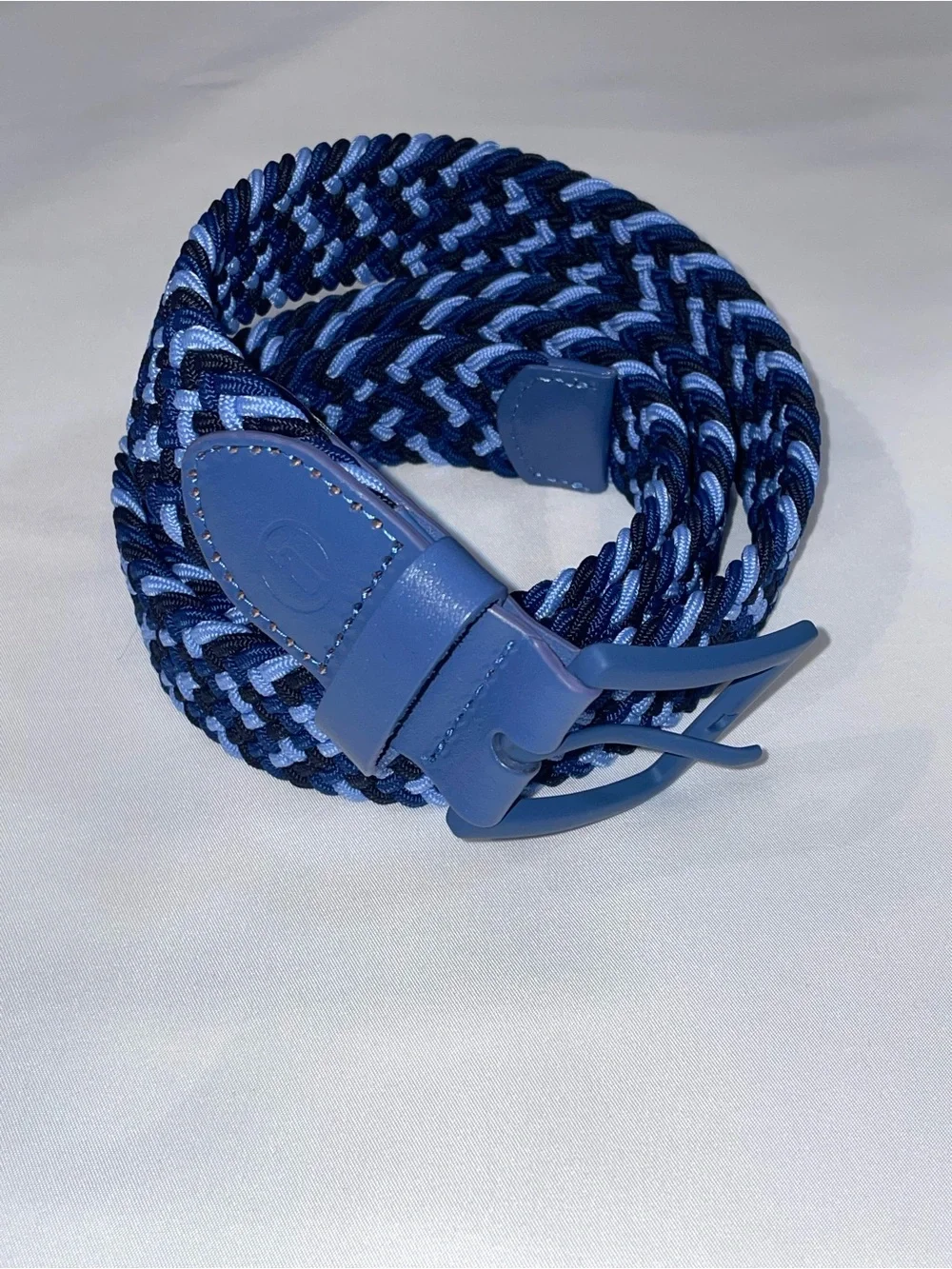 Vineyard Vines Performance Bungee Belt. Large